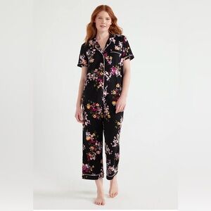 Joyspun Women’s Knit Collar Top & Capri PJ set - 2 piece